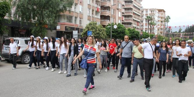 Hatay’da gençlik yürüyüşü