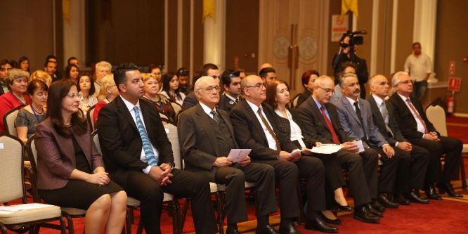 Dünyaca ünlü arkeologlar İzmir’de