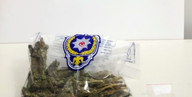 Elazığ’da 4 kilo 850 gram esrar ele geçirildi
