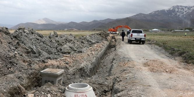 Van’da içme suyu ve kanalizasyon çalışması