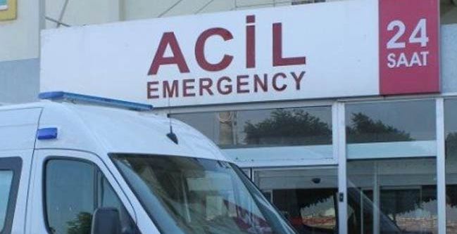 Çamaşır suyunu su zannedip içti