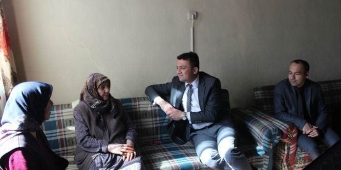 Kaymakam Mehmet Keklik köyleri geziyor