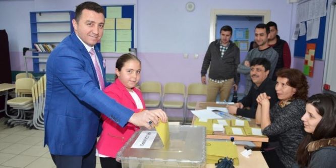 Bozüyük Belediye Başkanı Fatih Bakıcı oyunu kullandı