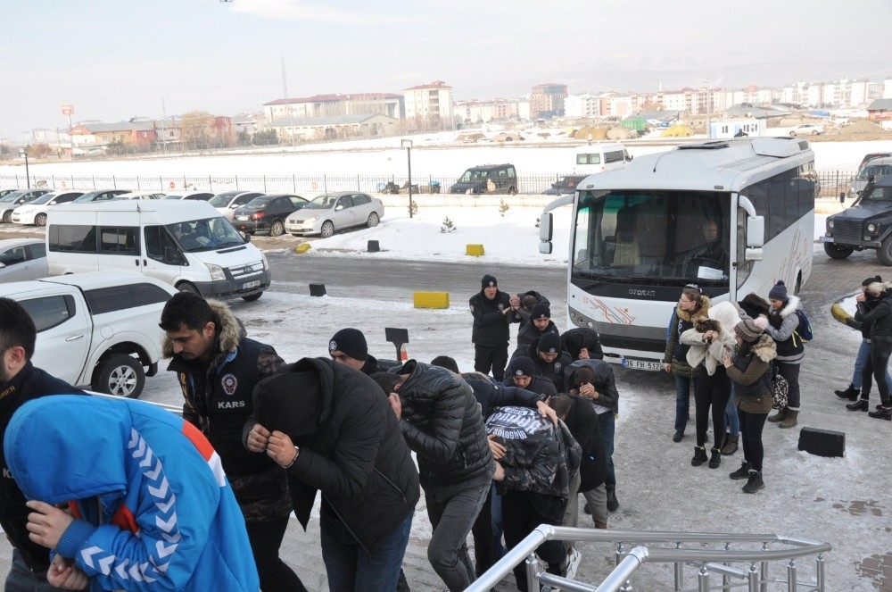 0850’li hatlara Kars polisinden 33 milyonluk operasyon 