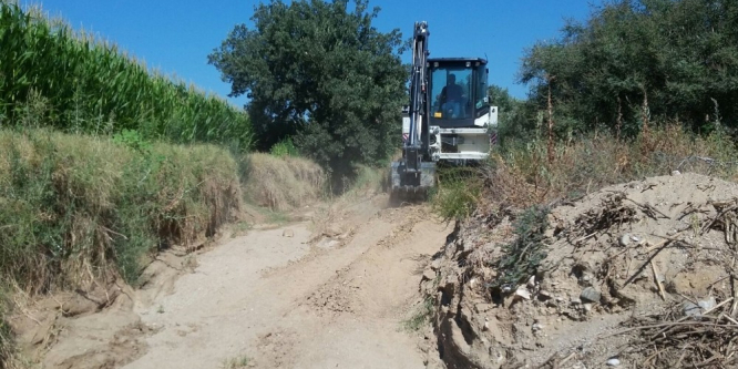 Tarım arazileri su taşkınlarından korunuyor