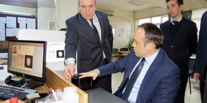 Kaymakam Oktay Sözer yeni kimlik için müracaat etti