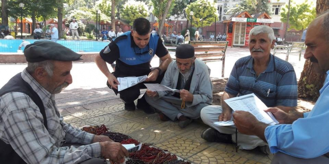 Kurban Bayramı öncesi polislerden sahte para uyarısı