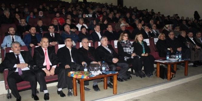 AK Parti Edremit ilçe danışma toplantısı düzenlendi