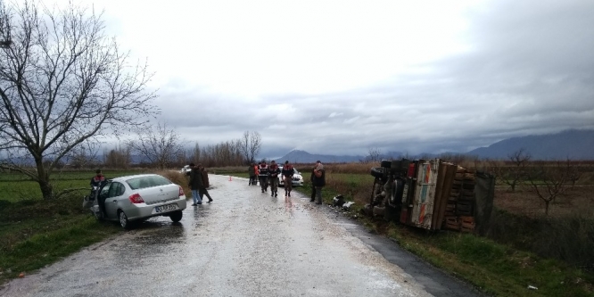 Denizli’de pazar dönüşü kaza: 4 yaralı