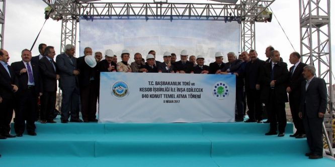 Esnaflar için yaptırılan 840 konutun temeli atıldı