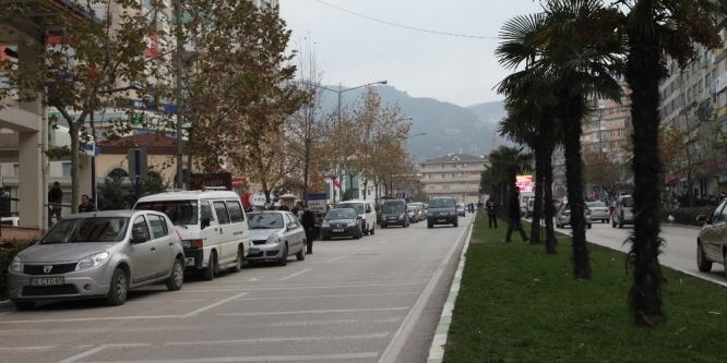 Burbak otoparklarında indirim rüzgarı