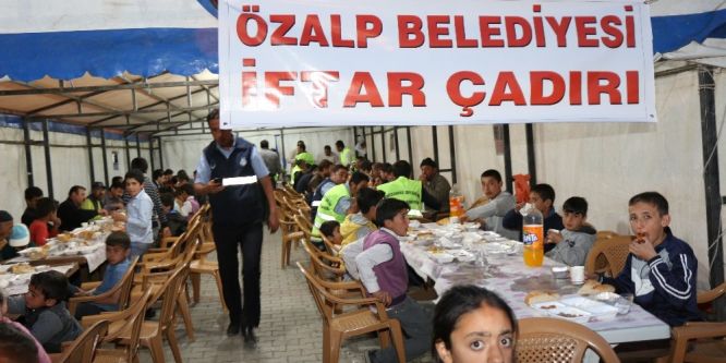 Özalp Belediyesi'nden iftar çadırı