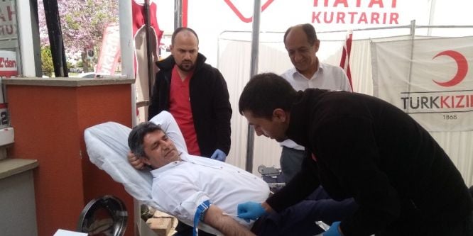 Kepez AK Parti’den anlamlı bağış