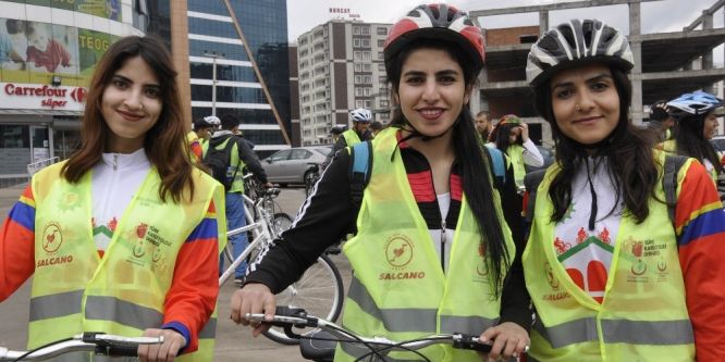 Pedalları farkındalık oluşturmak için çevirdiler