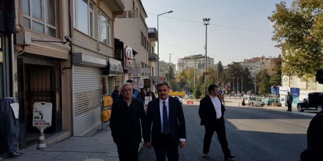 Develi’de sıcak asfalt çalışmaları devam ediyor