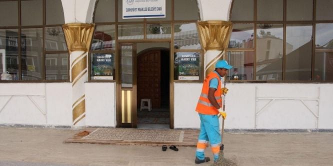 Kuşadası’nda Camiler Ramazan'a hazır!
