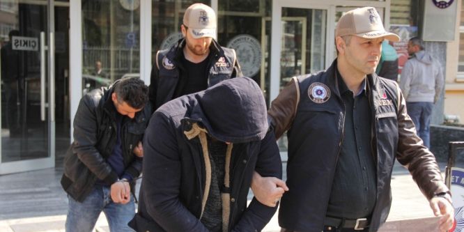 Gözaltına alınan 2 DEAŞ’lı adliyeye sevk edildi