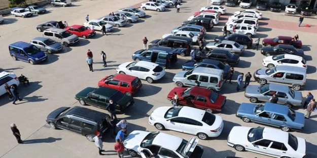 1 araç piyasada 6 kez el değiştiriyor! 800 bir adet araç satışa hazır bekliyor