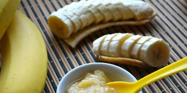 1 Gecede kırışıklığa iyi gelen maske tarifi: Bu tarife talep patladı! Muz ile göz kamaştırmak ister misiniz?