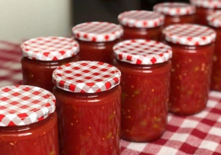 1 gramı bile insanı öldürüyor! Bugüne kadar hep yanlış yapıyormuşuz! Meğer doğru konserve böyle yapılıyormuş