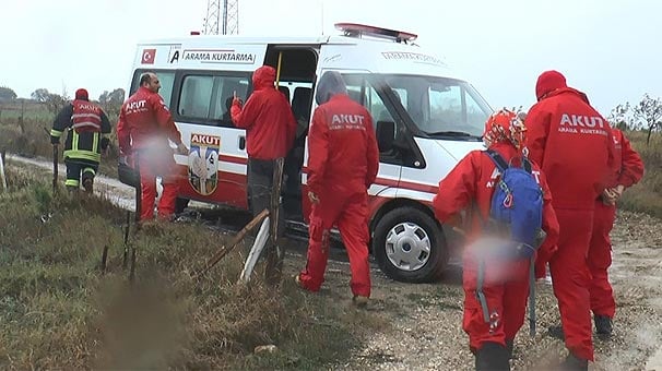 1 haftadır kayıp olan 2 arkadaş havadan, karadan aranıyor