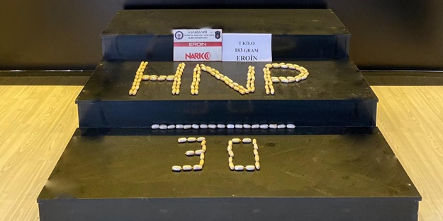 1 kilo 183 gram uyuşturucuyu yuttular! 2 kişi tutuklandı