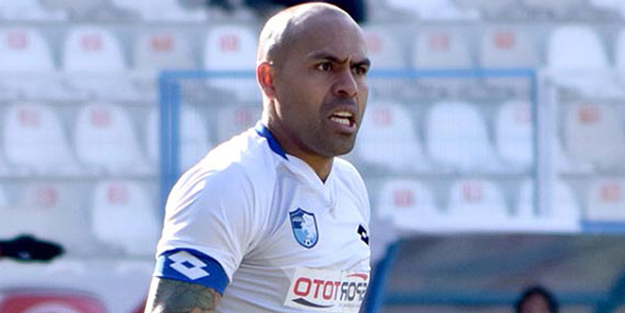 1. Lig ekibinden Mert Nobre bombası