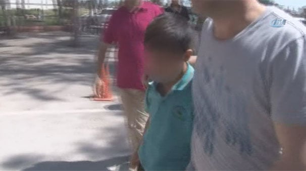 1 lirasını alan üvey oğlunu darp ettiği iddiası