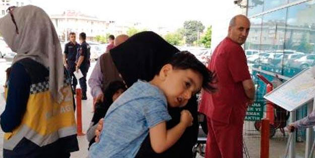 1 lirayı yutan 3 yaşındaki çocuk ölümden döndü!