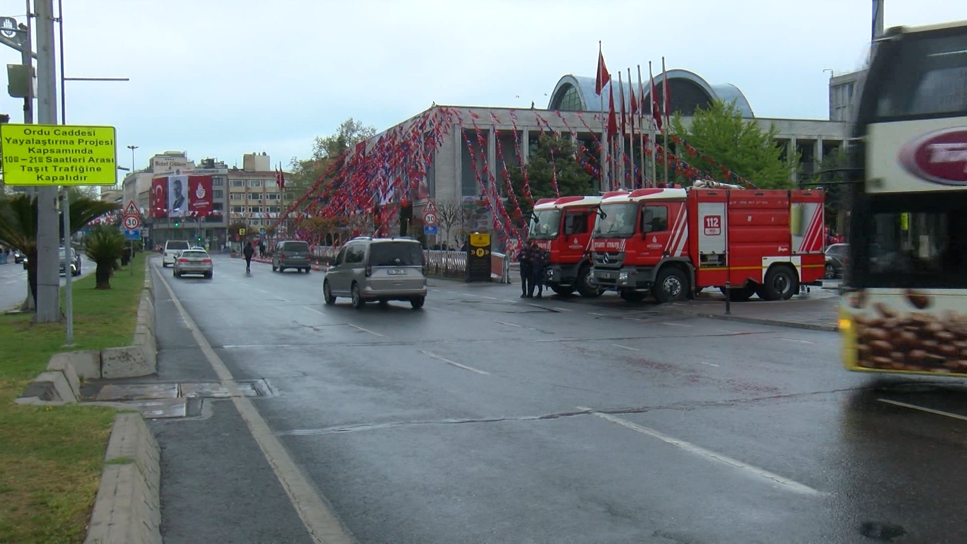 1 Mayıs tedbirleri sona erdi, Saraçhane trafiğe açıldı