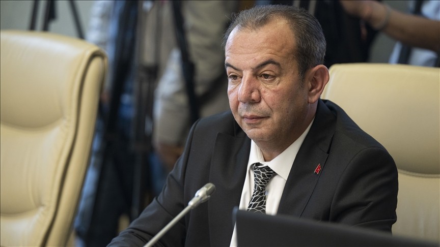 ‘1 öğrencilere 10 bize’! Burs istismarcısı Tanju fena enselendi