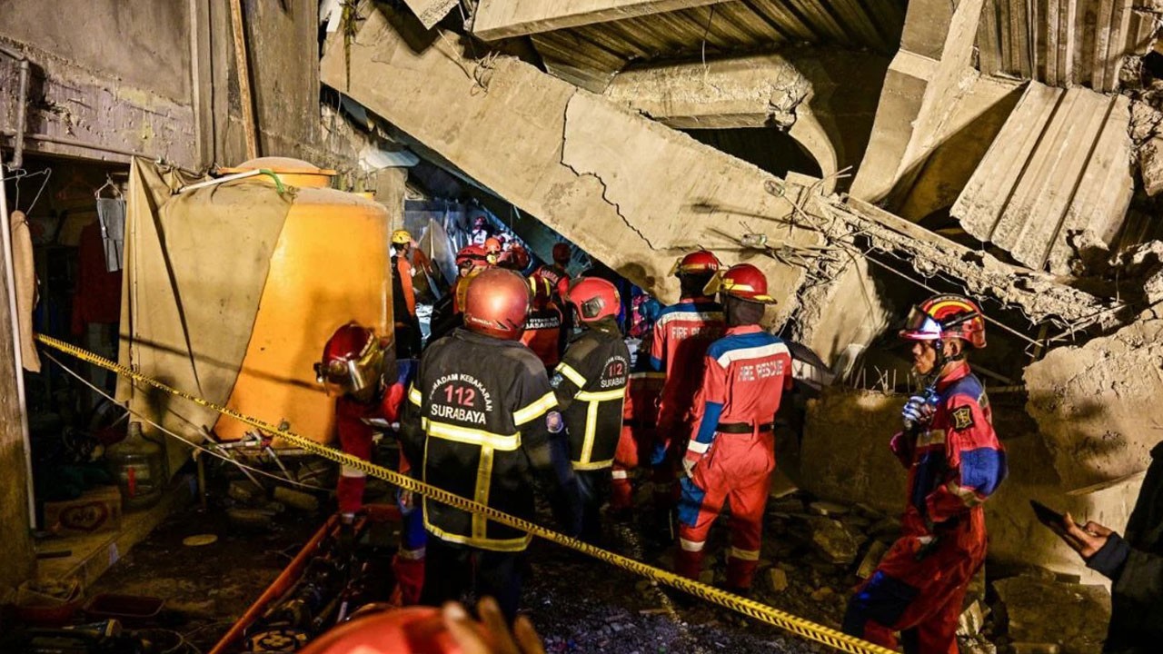 1 ölü, 102 yaralı! Yatılı okul binası çöktü