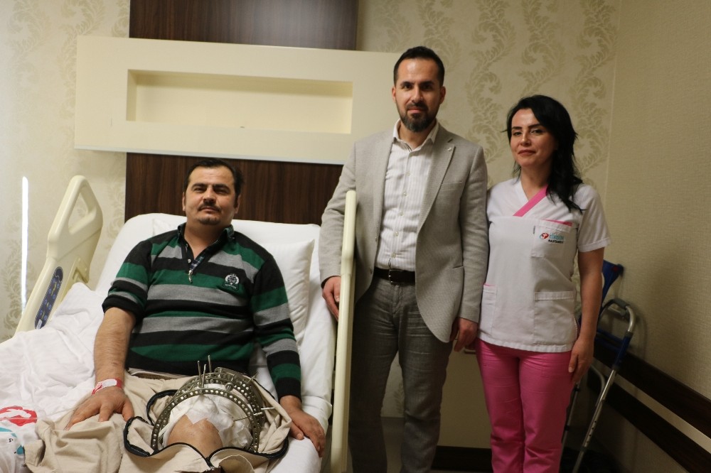 10 ameliyat geçirdi, 5 yıl sonra yürüyebilecek 