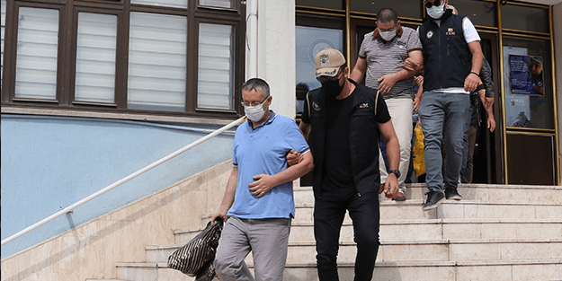 10 firari FETÖ'cü enselendi