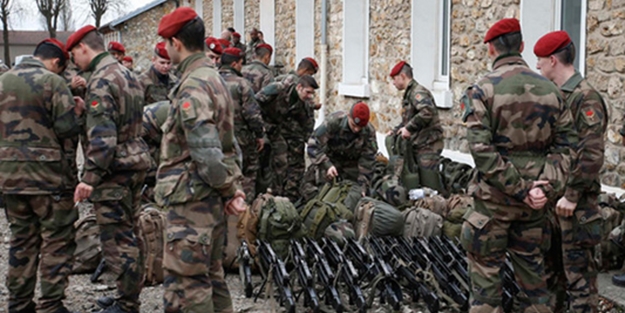 10 Fransız askeri IŞİD'e katıldı