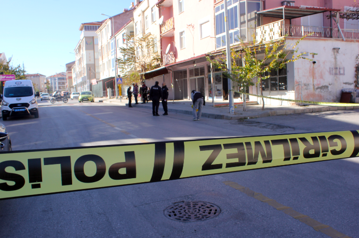 10 günde 3'üncü silahlı saldırı; iş yeri sahibi yaralandı