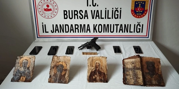 10 milyon dolarlık tarihi İncil ele geçirildi!