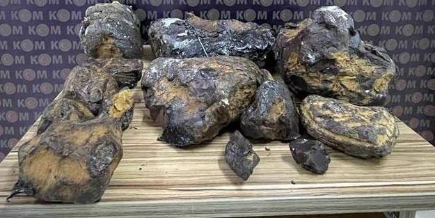 10 milyon lira değerinde 'balina kusmuğu' ele geçirildi