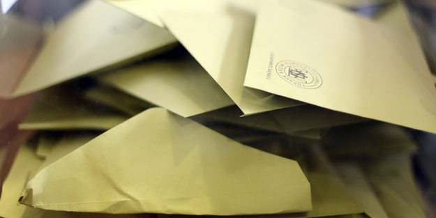 Büyük şok! 10 mühürlü zarfla yakalandı