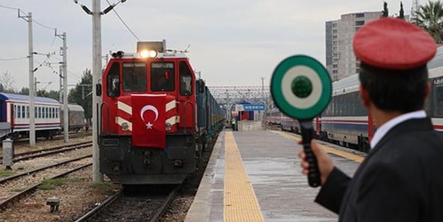 Tarihi tren 10 saat erken geldi