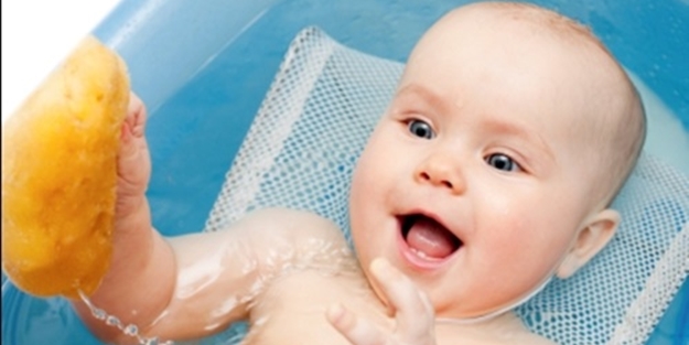 10 soruda ideal bebek banyosu - FOTO