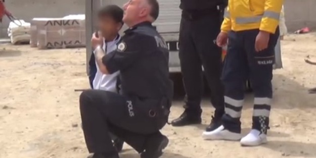 10 yaşındaki çocuk söyledikleriyle babasını intihardan vazgeçirdi