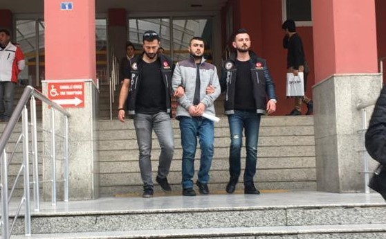 10 yıl hapis cezasıyla aranan şüpheli uyuşturucuyla yakalandı 