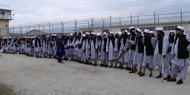 100 Taliban üyesi daha serbest bırakıldı