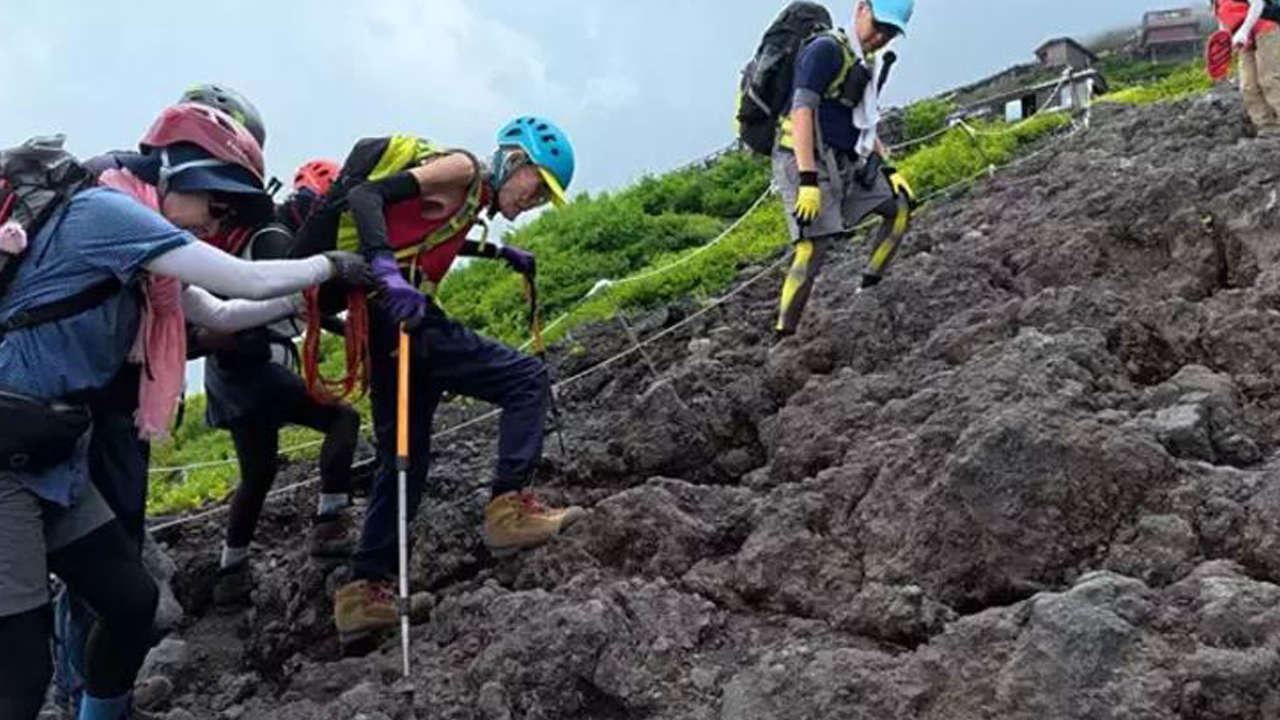 102 yaşında 4 bin metrelik dağa tırmandı