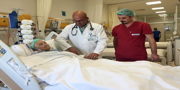 103 yaşında bypass olarak tarihe geçti