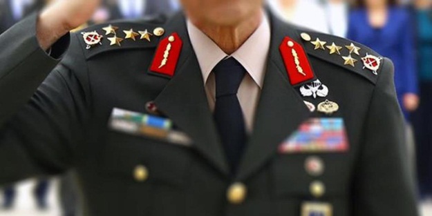 104 emekli amiralin skandal bildirisine karşı dikkat çeken tavır! Sözcü'den 'bekle gör' taktiği