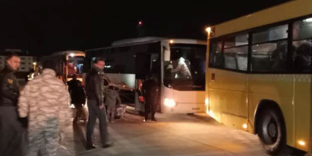 107 depremzede TSK'ya ait uçakla İstanbul’a getirildi