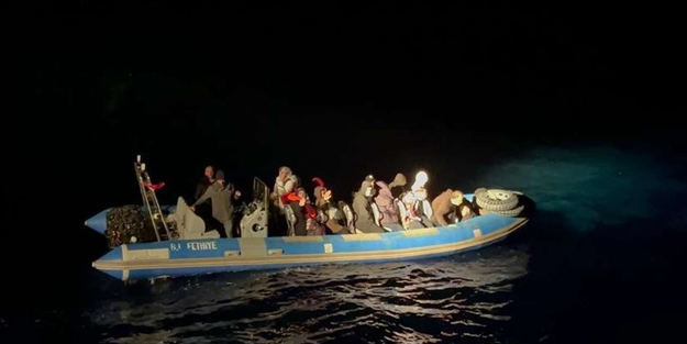 108 düzensiz göçmen böyle kurtarıldı...