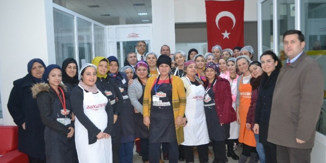 Kırklareli'de Aşçı Çıraklığı Kursu kapanış töreni